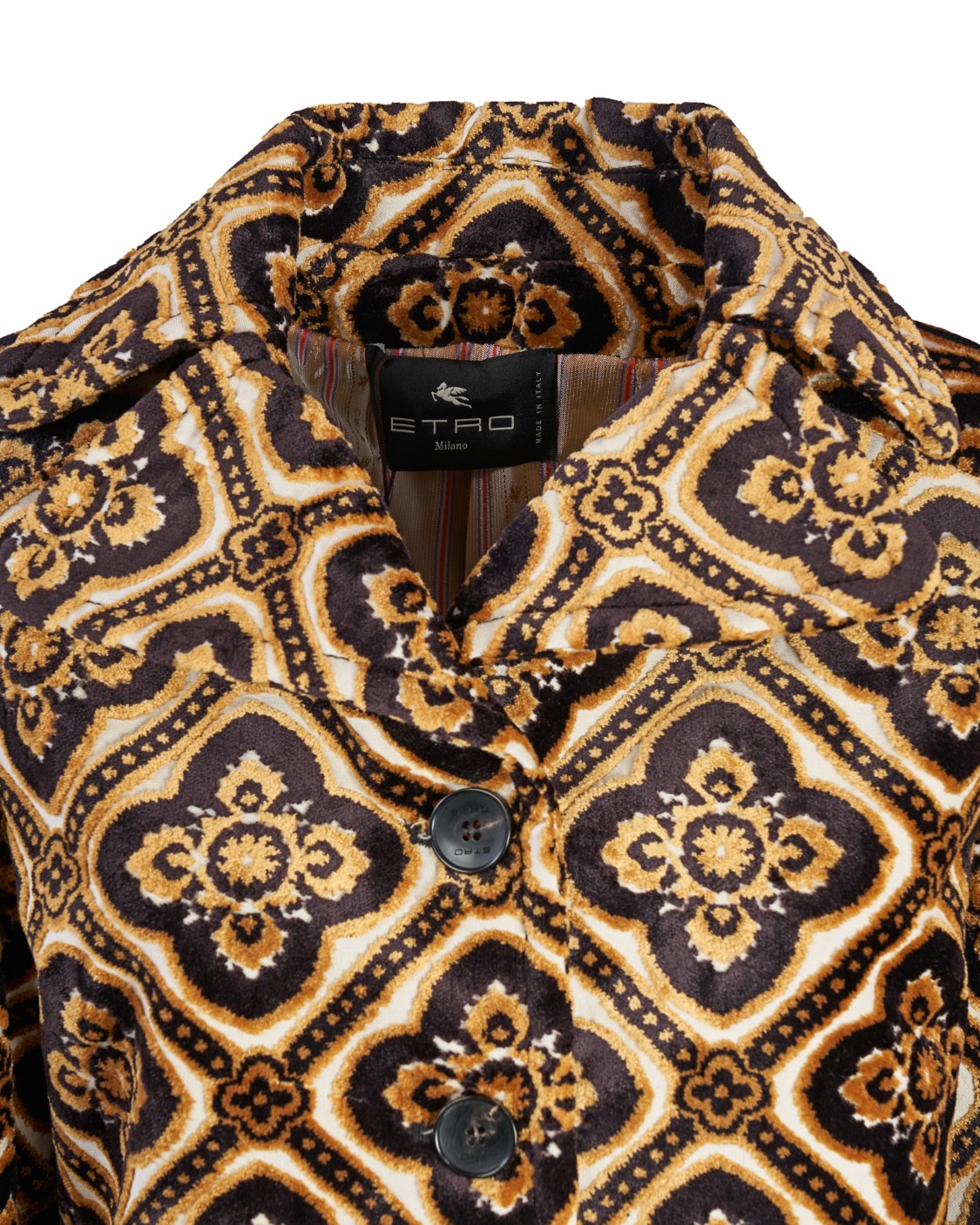 shop ETRO  Giacca: Etro giacca cropped in velluto.
Giacca cropped con maxi colletto realizzata in velluto jacquard e decorata da motivi medaglione.
Fodera jacquard a righe.
Esterno: 53% viscosa, 47% cotone
Vestibilità corta.
Maniche lunghe.
Fabbricato in Italia.. 11501 0563-0001 number 4362582